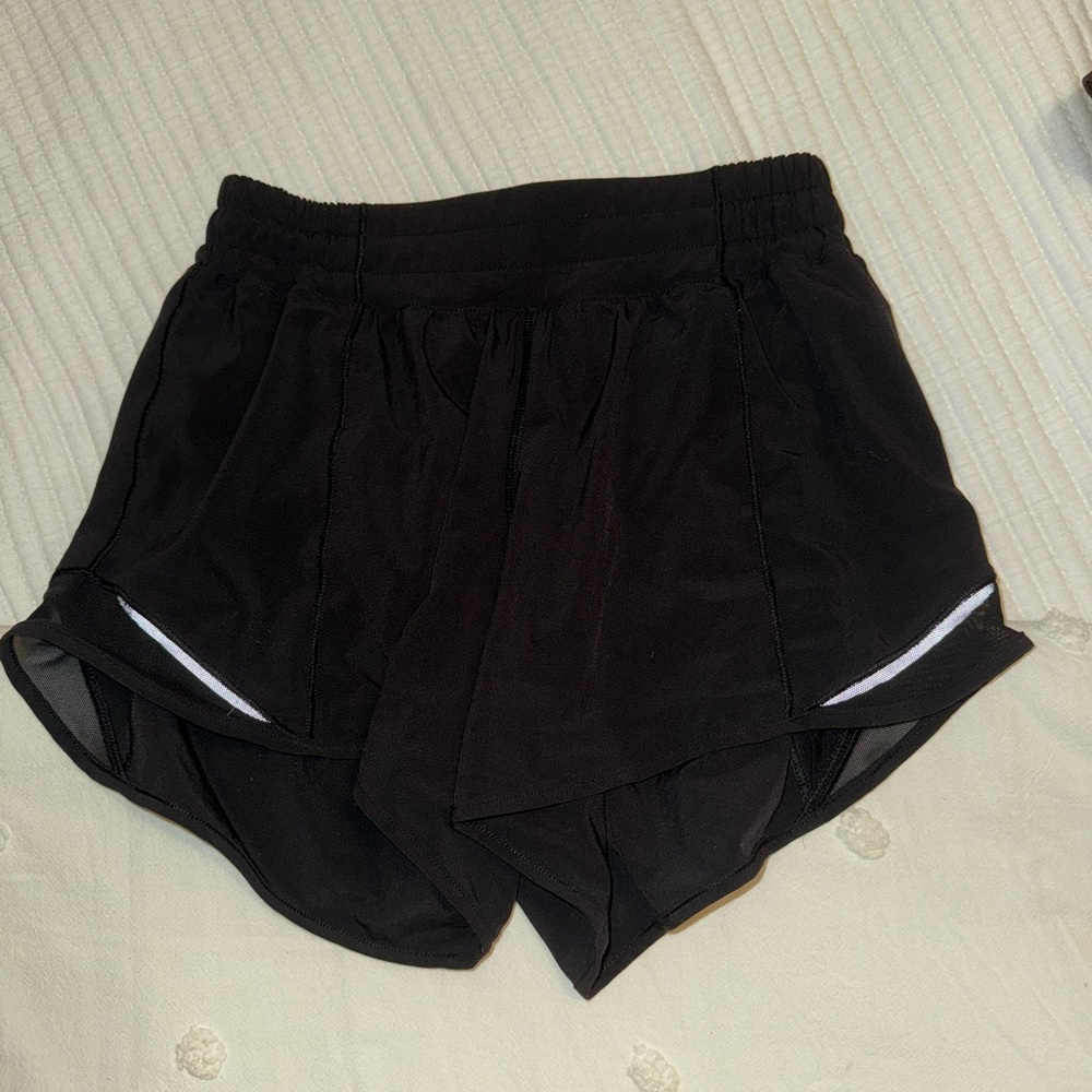 Lululemon Hotty Hot LR Black size 4 Tall